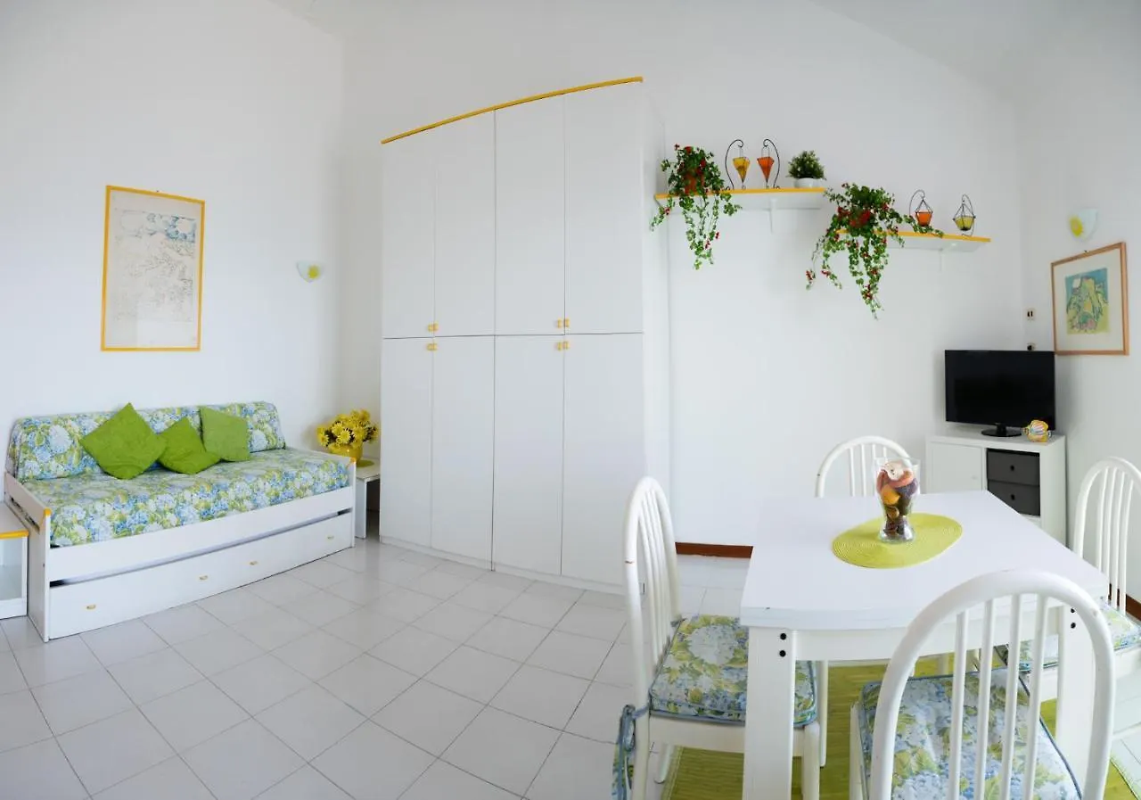 Casa Belvedere Riviera Taormina SantʼAlessio Siculo 0*,